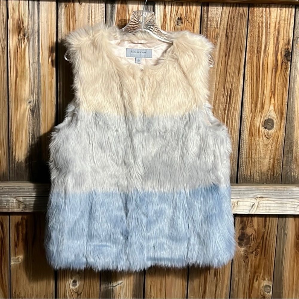 Marc New York Andrew Marc faux fur vest stripped blue gray tan pockets L…